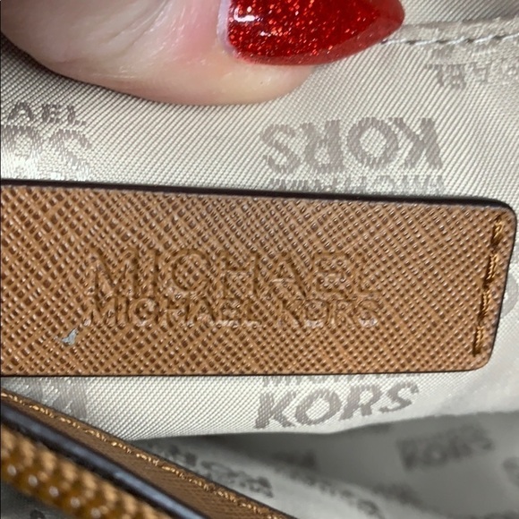 Michael Kors Colgate Tote - Picture 9 of 10